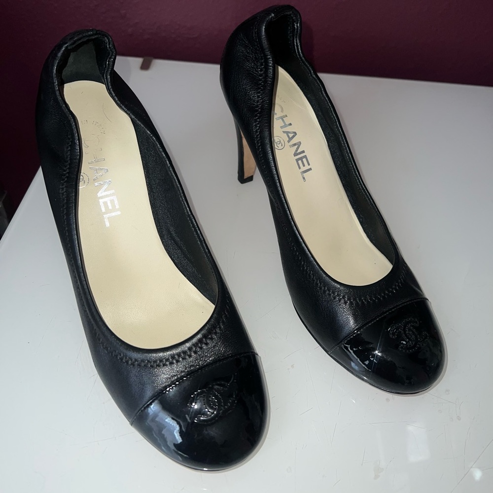 Chanel pumps size 38